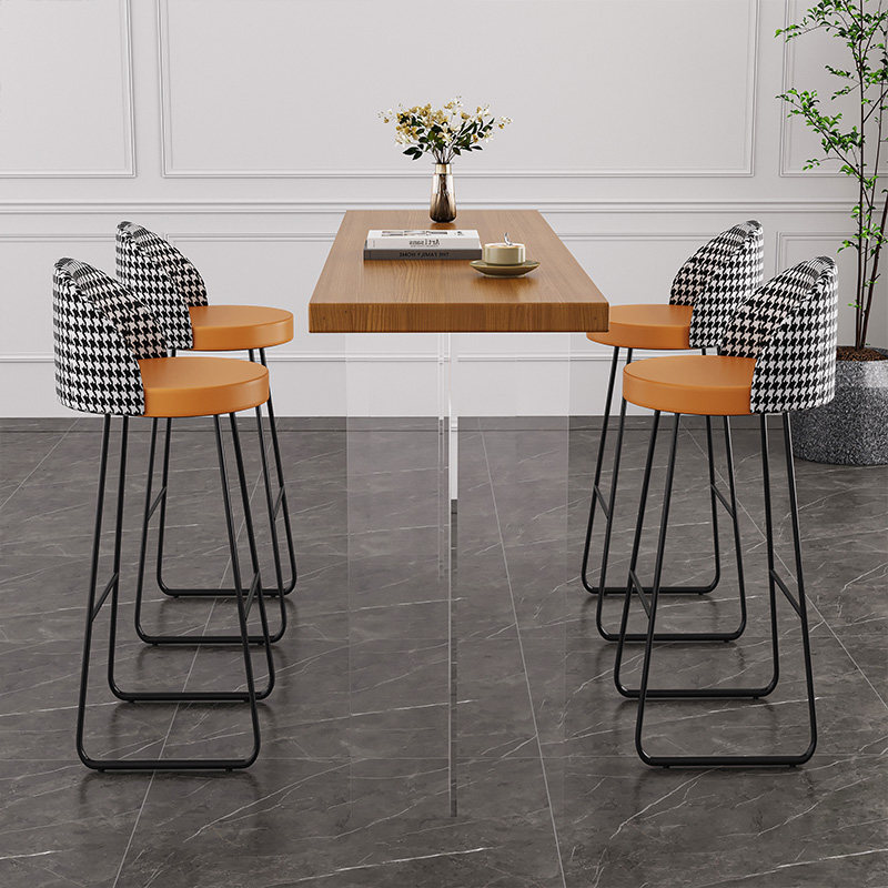 Nordischer schwebender Bartisc – Tables Bewertung und Preis