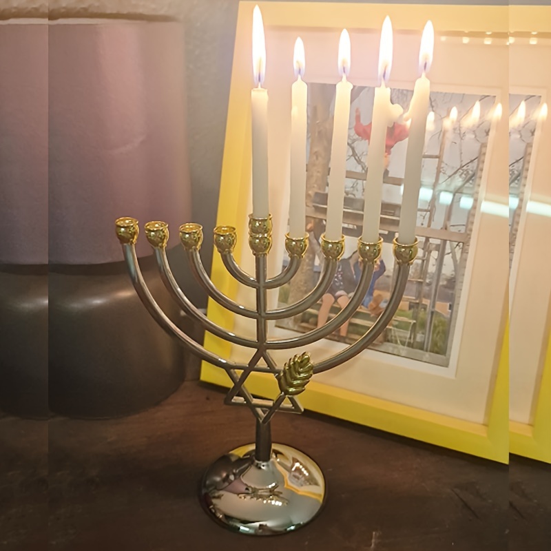 9-armige Hanukkah-Menora aus M – Tables Bewertung und Preis